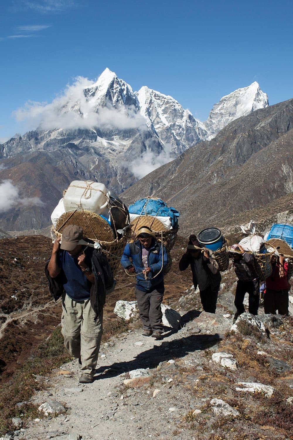 Pasang Temba Sherpa expedition photography
