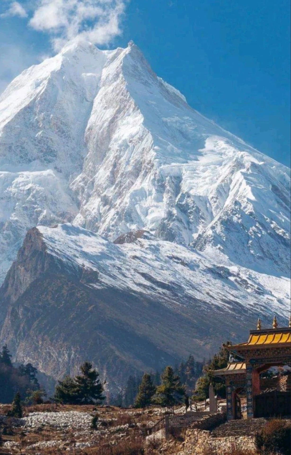 Manaslu Circuit Trek